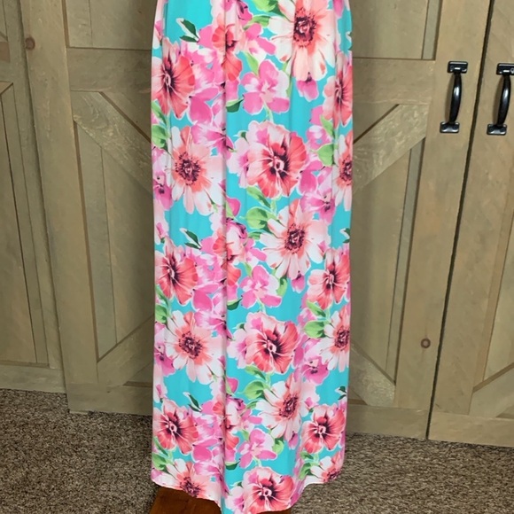 Pink Lily Only One I Love floral maxi dress Size Small - Picture 6 of 11